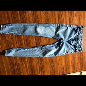 American Eagle Jean